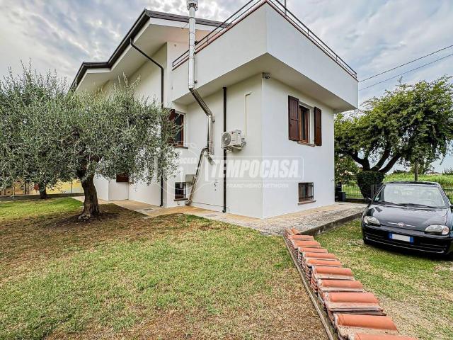 Villa Indipendente in vendita a Unione di comuni Valmarecchia, Santarcangelo Di