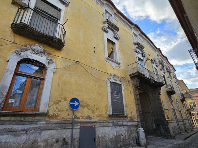 Appartamento in vendita a Sant'arpino, Campania
