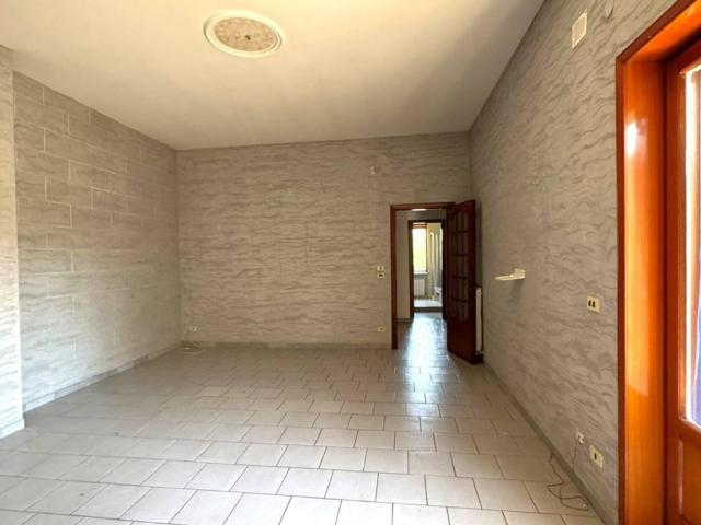Appartamento in vendita a Sant'arpino, Campania