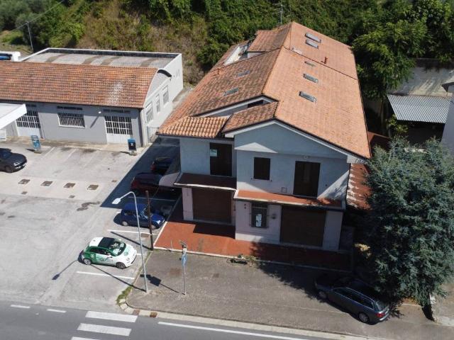 Villa Indipendente in vendita a Marche, Fermo