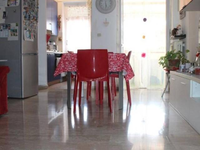 Appartamento in vendita a Santena, Torino