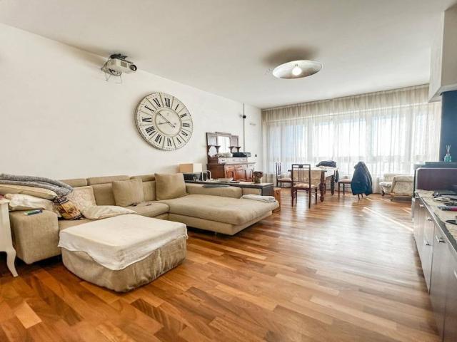 Appartamento in vendita a Santena, Torino