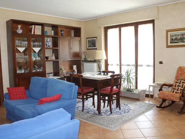 Appartamento in vendita a Santena, Torino