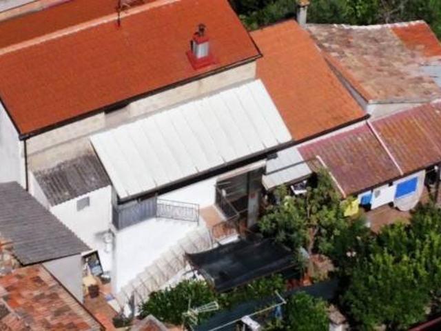Appartamento in vendita a Santi Cosma E Damiano, Lazio