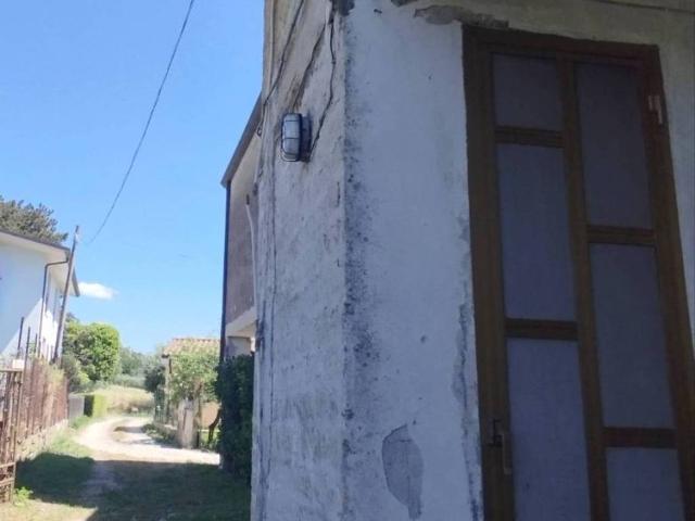 Appartamento in vendita a Santi Cosma E Damiano, Lazio