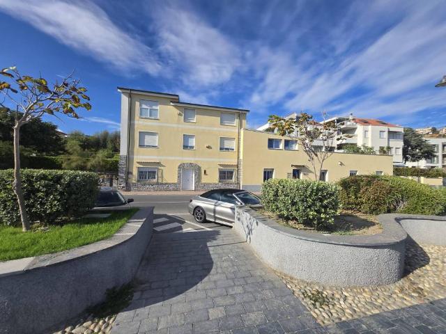 Appartamento in vendita a Santo Stefano Al Mare, Liguria