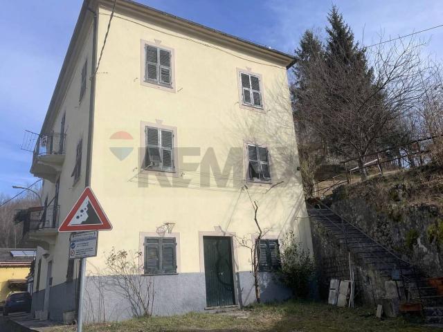 Appartamento in vendita a Santo Stefano D'aveto, Liguria