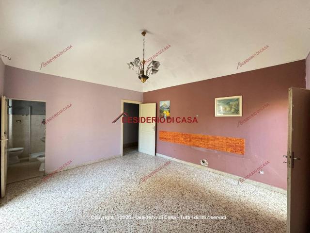 Appartamento in vendita a Santo Stefano Di Camastra, Sicilia
