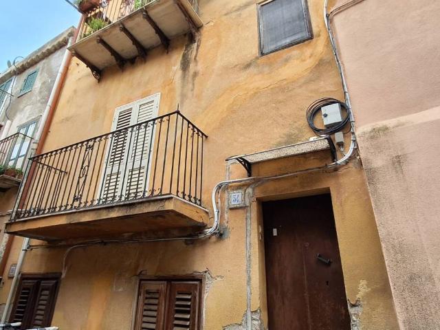 Appartamento in vendita a Santo Stefano Di Camastra, Sicilia
