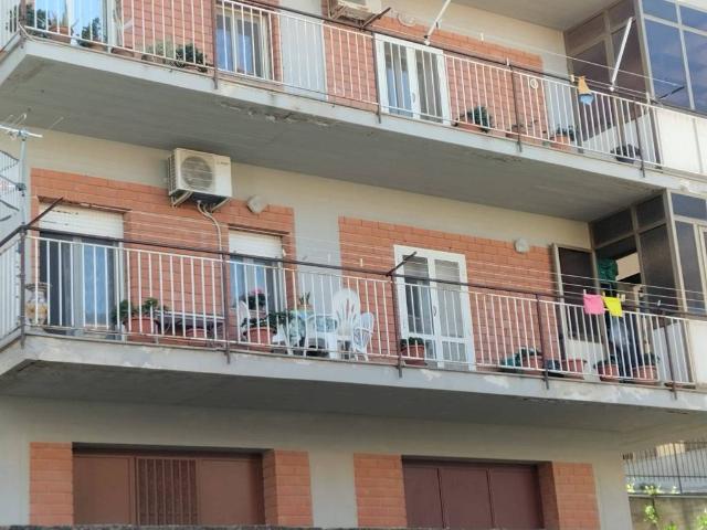 Appartamento in vendita a Santo Stefano Di Camastra, Sicilia