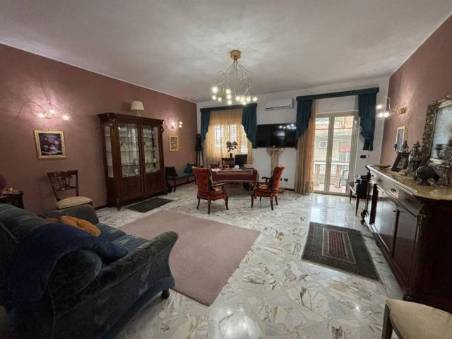 Appartamento in vendita a Santo Stefano Di Camastra, Sicilia