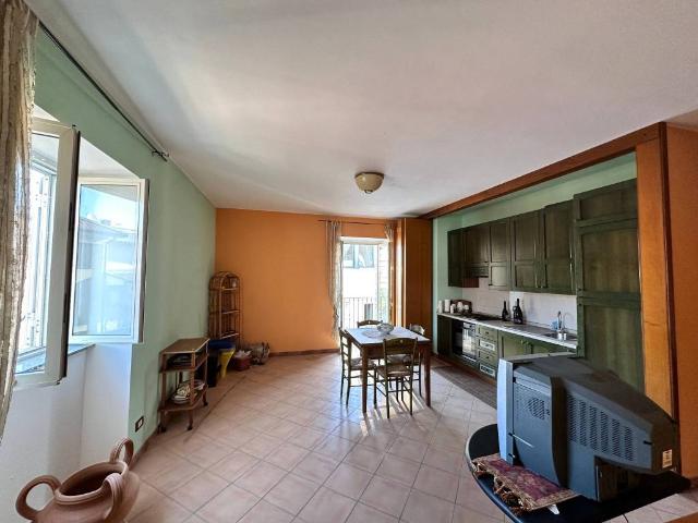 Appartamento in vendita a Santo Stefano Di Camastra, Sicilia