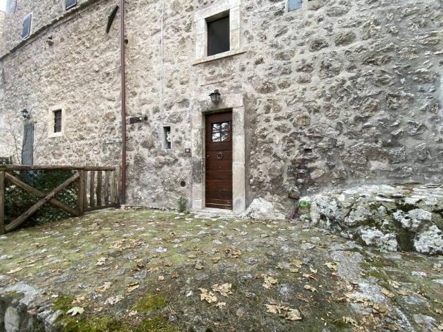 Appartamento in vendita a Santo Stefano Di Sessanio, Abruzzo
