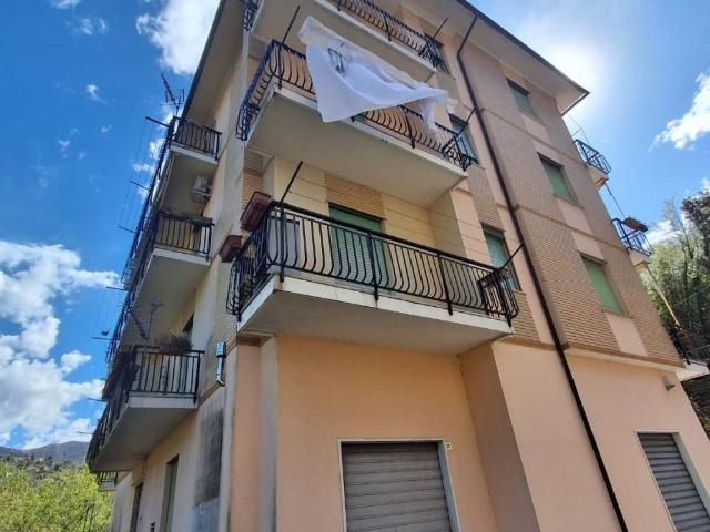 Appartamento in vendita a Sant'olcese, Liguria