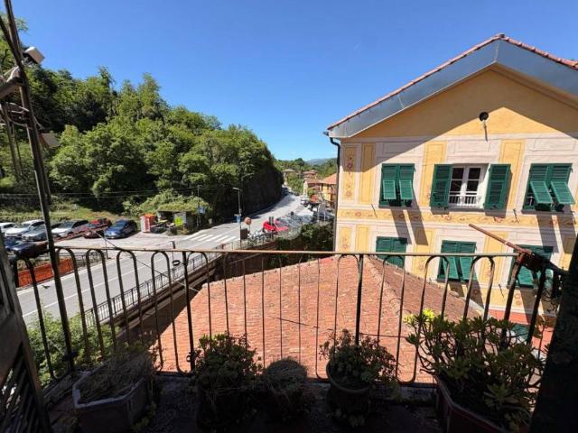 Appartamento in vendita a Sant'olcese, Liguria