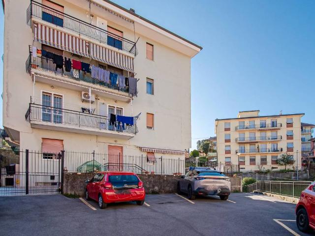 Appartamento in vendita a Sant'olcese, Liguria