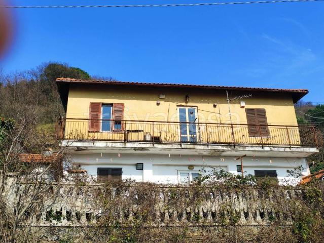 Appartamento in vendita a Sant'olcese, Italia