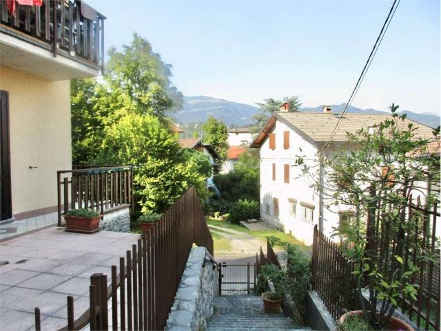 Appartamento in vendita a Mazzoleni, Sant'Omobono Terme