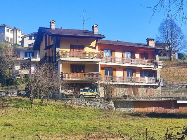 Appartamento in vendita a Sant'omobono Imagna, Lombardia