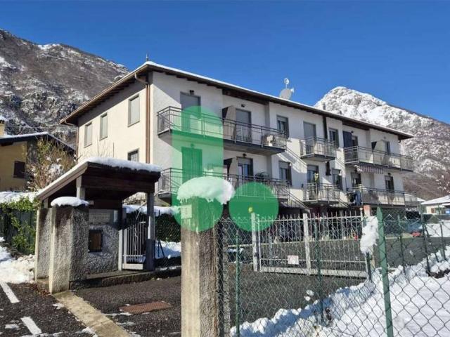 Appartamento in vendita a Sant'omobono Imagna, Lombardia