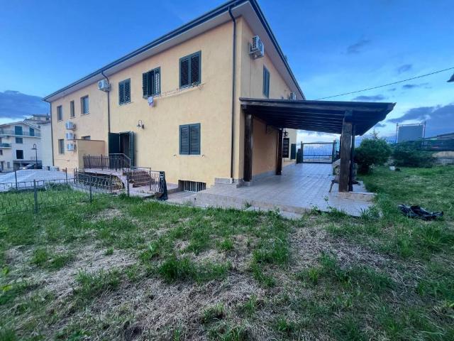 Appartamento in vendita a Rocca D'arce, Lazio