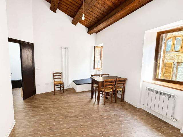Appartamento in vendita a Morelli, Marche