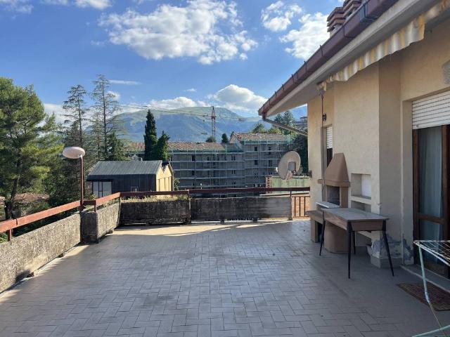 Appartamento in vendita a Marche, Macerata