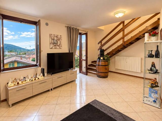Appartamento in vendita a Sarnico, Bergamo