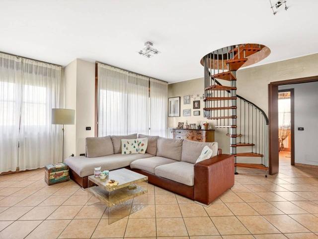 Appartamento in vendita a Cassina Ferrara, Saronno