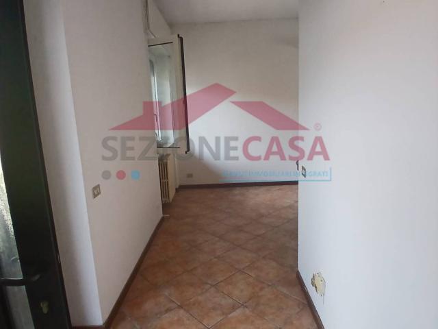 Appartamento in vendita a Saronno, Varese