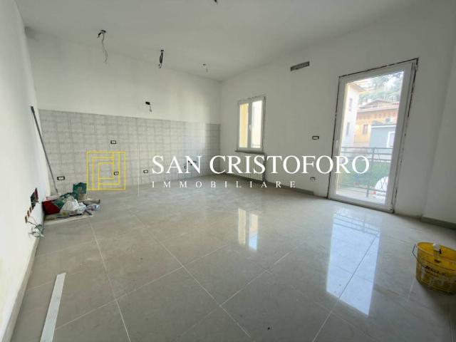 Appartamento in vendita a Campo Sportivo-Colombara, Saronno