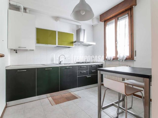 Appartamento in vendita a Villaggio Matteotti, Saronno