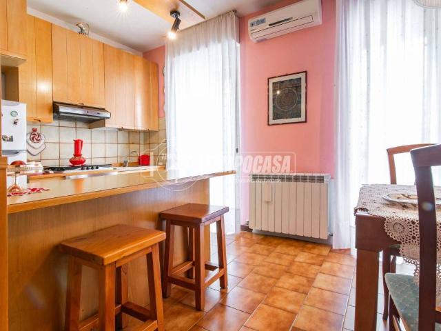 Appartamento in vendita a Volta-Prealpi, Saronno