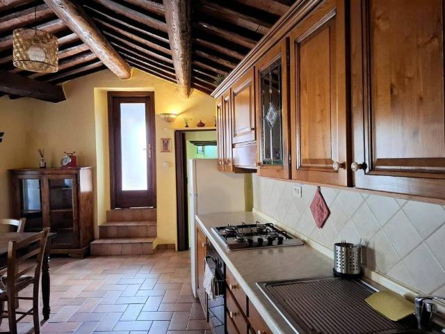 Appartamento in vendita a Sarteano, Toscana