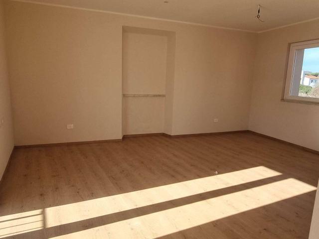 Appartamento in vendita a Sarzana, Liguria