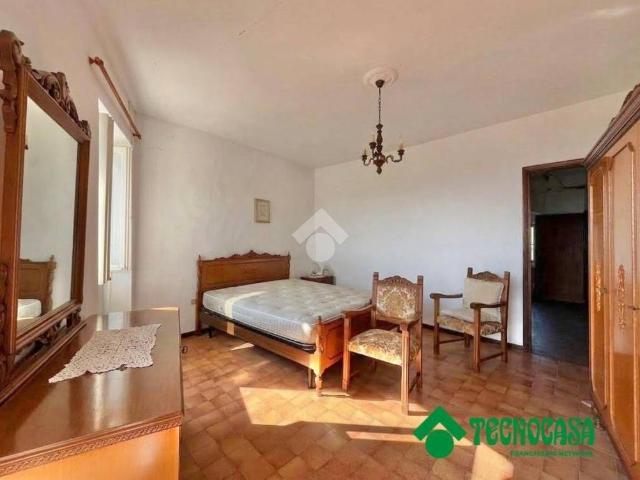 Appartamento in vendita a Sarzana, Liguria