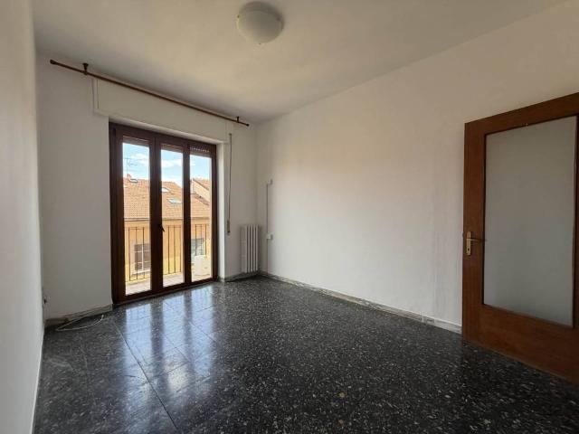 Appartamento in vendita a Sarzana, Liguria