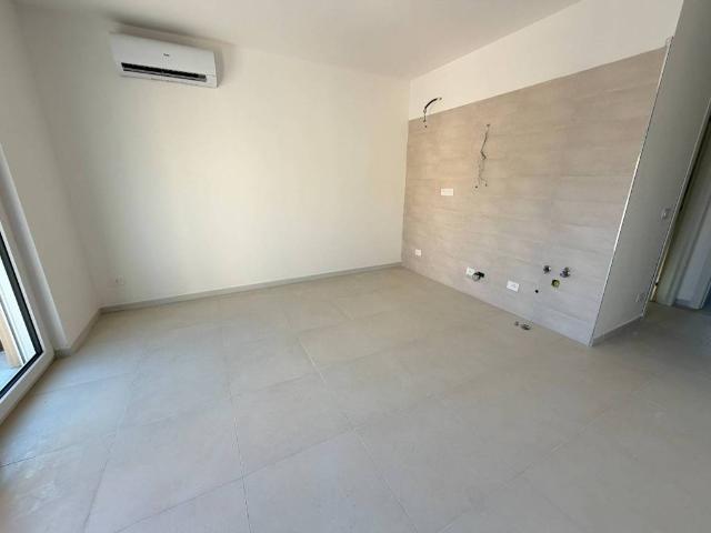 Appartamento in vendita a Sarzana, Liguria