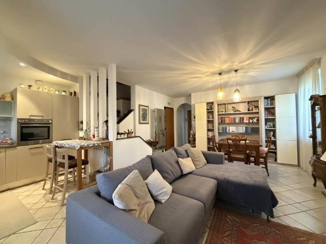 Appartamento in vendita a Nave, Sarzana