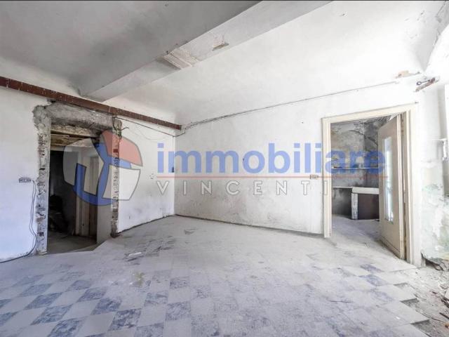 Appartamento in vendita a Sarzana, Liguria