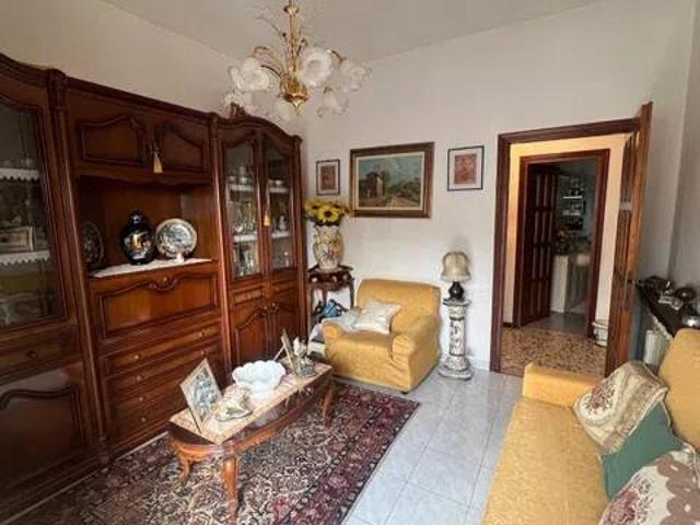 Appartamento in vendita a Sarzana, Liguria