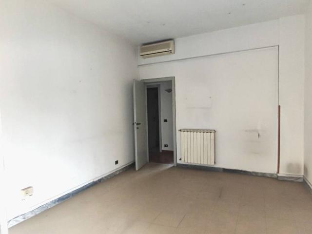 Appartamento in vendita a Sarzana, Liguria