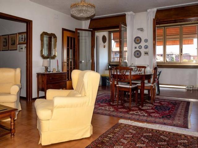 Appartamento in vendita a Olmo, Sarzana