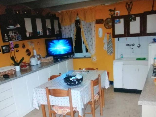 Appartamento in vendita a Sarzana, Liguria