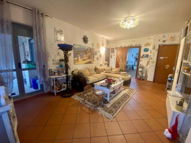Appartamento in vendita a Nave, Sarzana