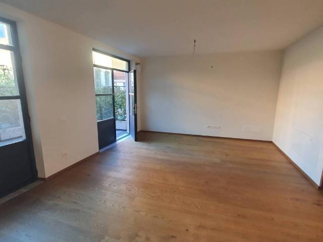 Appartamento in vendita a Sarzana, Liguria