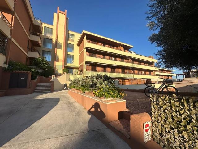 Appartamento in vendita a Cappuccini, Cala Di Volpe