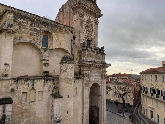 Appartamento in vendita a Cappuccini, Cala Di Volpe