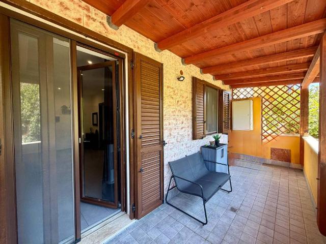 Appartamento in vendita a Cappuccini, Cala Di Volpe