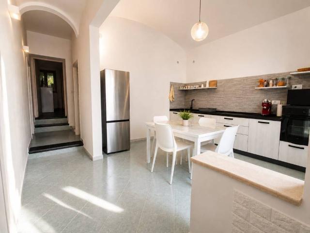 Appartamento in vendita a Cappuccini, Cala Di Volpe